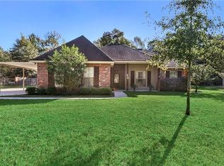 618 Perrilloux Rd, Madisonville, LA 70447