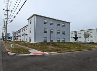 910 Gateway Blvd, Westville, NJ 08093