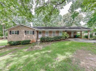 885 Oakhill Ct, Stone Mountain, GA 30087