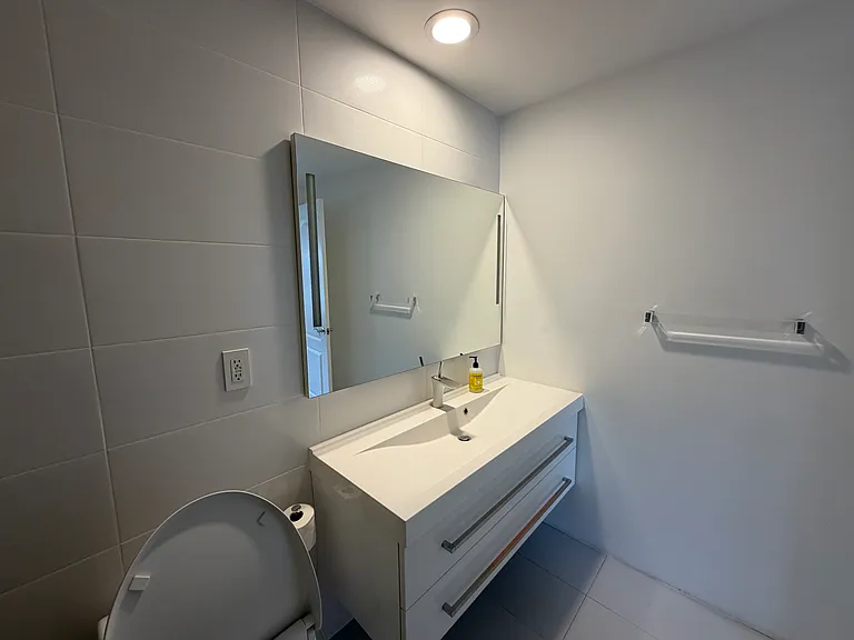 574 E Palm Ave #105 — Photo 40