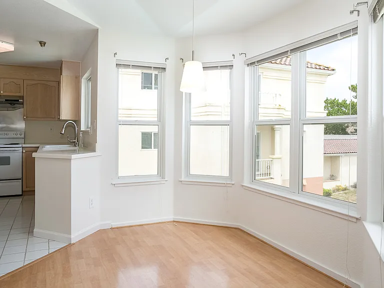 3855 Carter Dr #303 — Photo 2