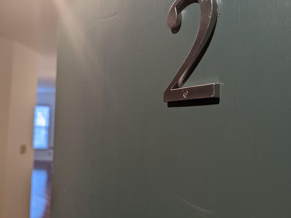 Apartment 2 entrance