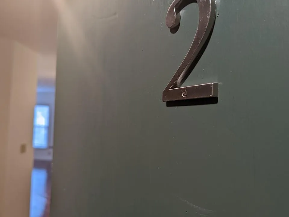 Apartment 2 entrance