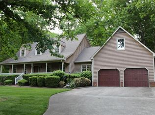 1816 Beech Leaf Ct, Kernersville, NC 27284