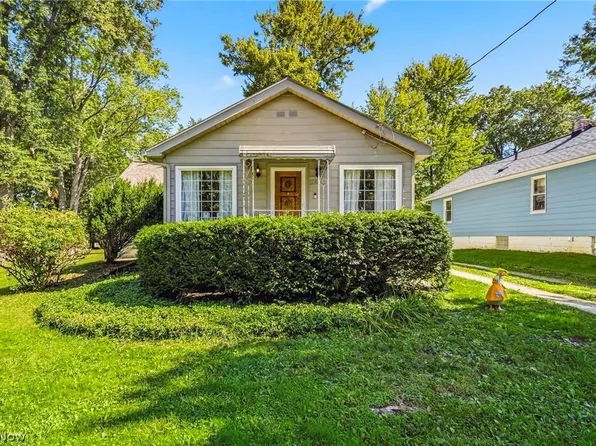 3775 Hile Rd, Stow, OH 44224
