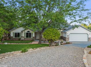 8189 N Diamond Valley Dr, Saint George, UT 84770