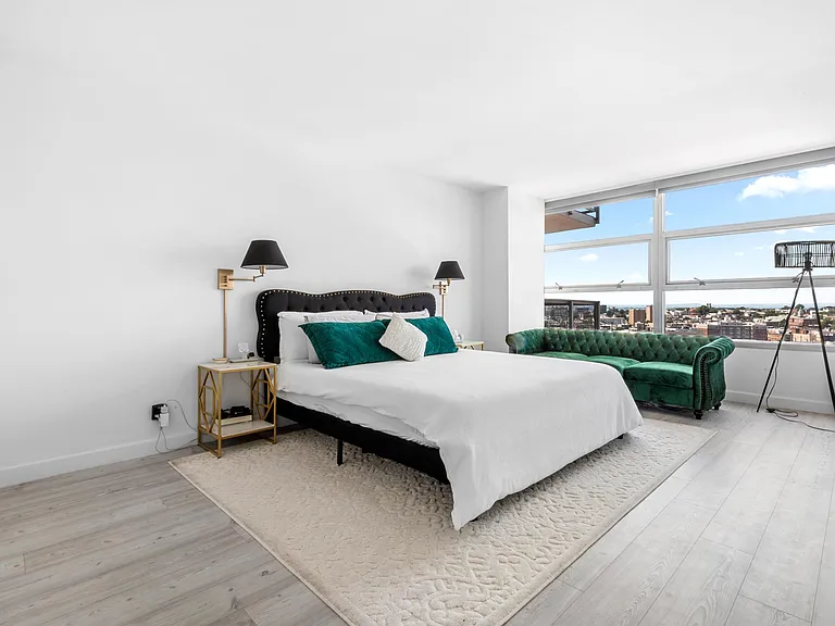 6050 Boulevard East #19C — Photo 19