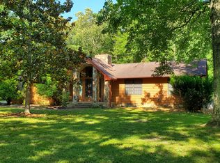 231 Prince Ln, Tullahoma, TN 37388