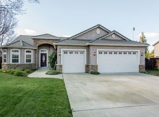 2654 Armstrong Ave, Clovis, CA 93611