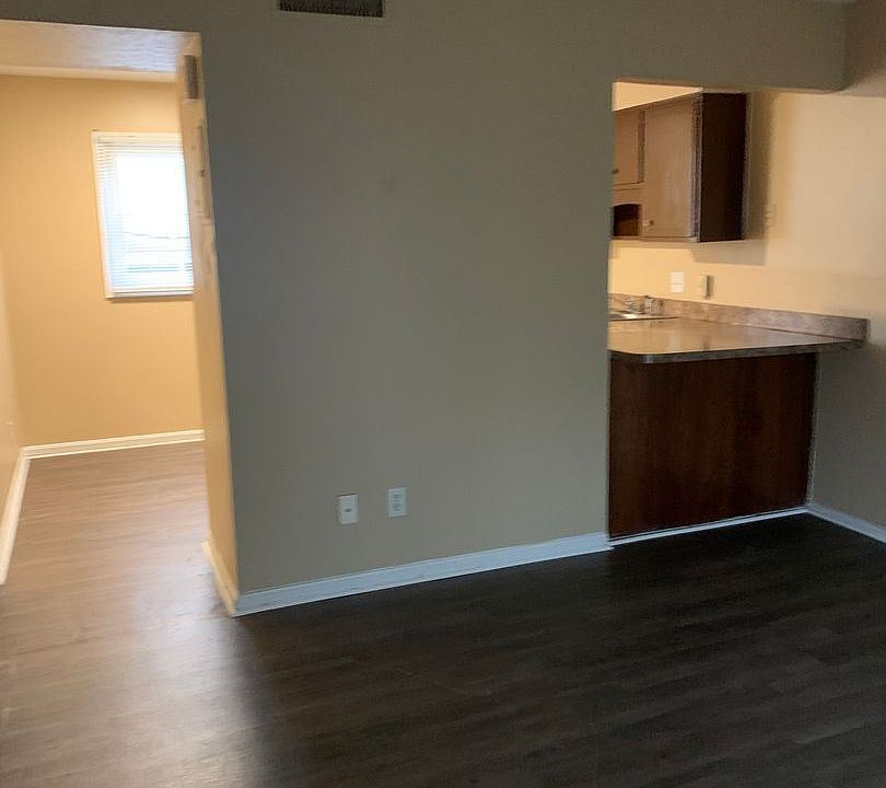 1st image of 2009 Terril Ln #3