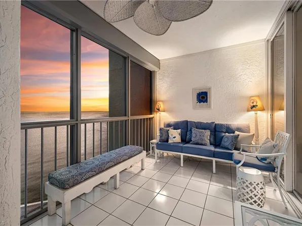 4951 Gulf Shore BLVD N #1401, NAPLES, FL 34103