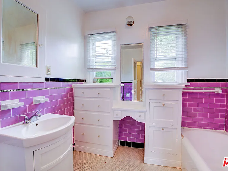 10372 Tennessee Ave — Photo 12