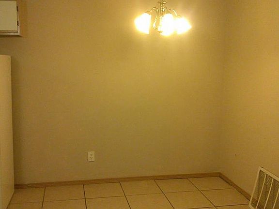 4th image of 407 E Rogers St