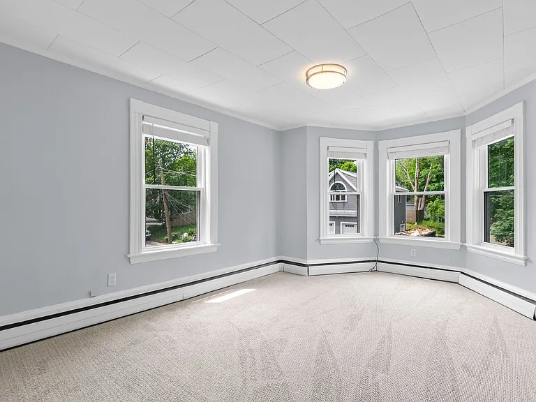 10 Pine St #12 — Photo 12
