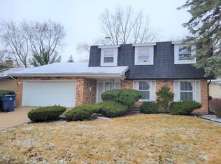 736 Violet Ln, Matteson, IL 60443