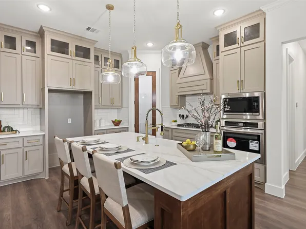 1000 Canyon Lake Rd, Wills Point, TX 75169