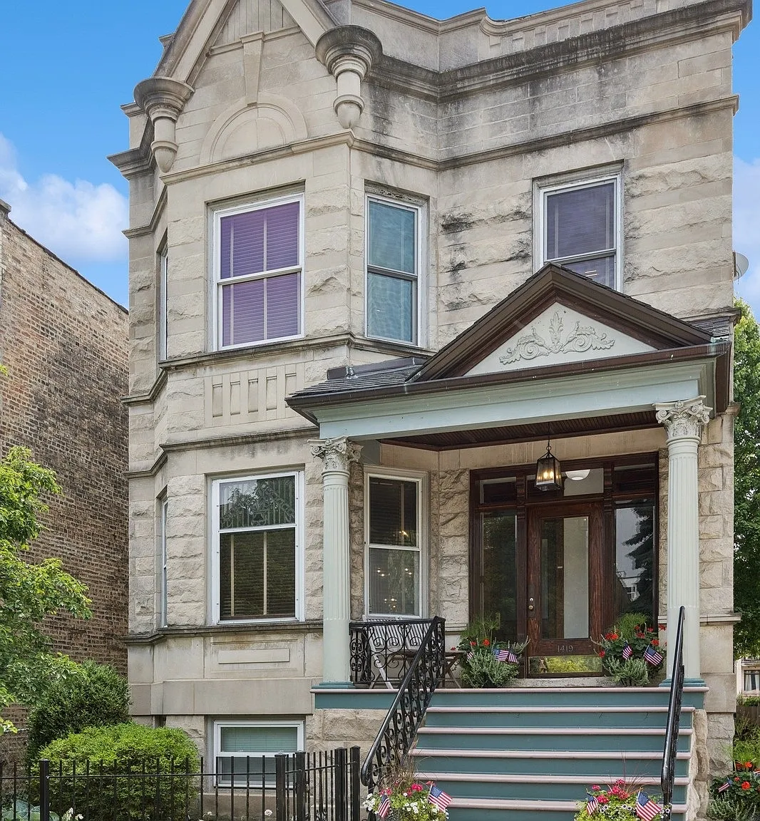1419 W Winona St — Photo 1
