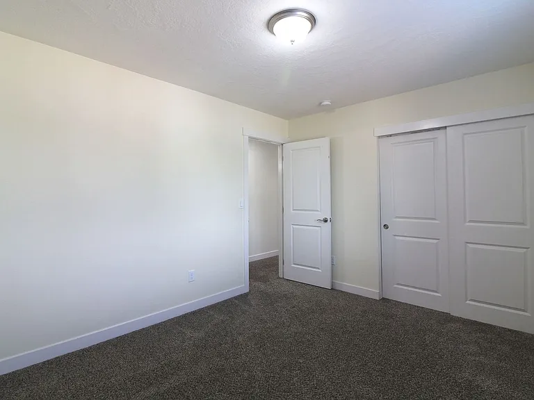 1073 S Cedar Pl — Photo 10
