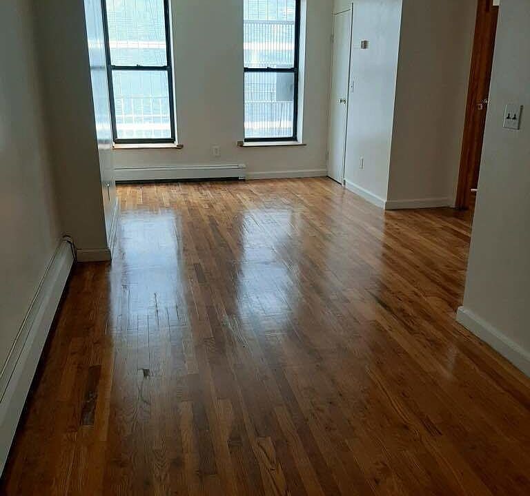 1st image of 2179 3rd Ave APT 2