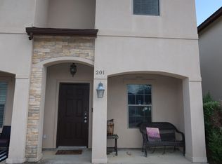 602 Basswood Dr #201, Laredo, TX 78045
