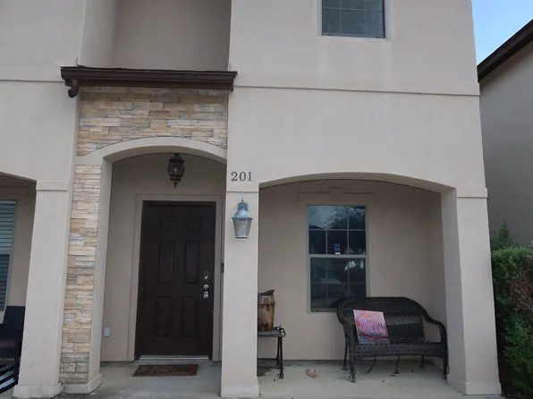 602 Basswood Dr #201, Laredo, TX 78045