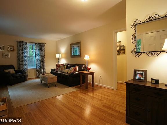 3rd image of 14592 Leary St
