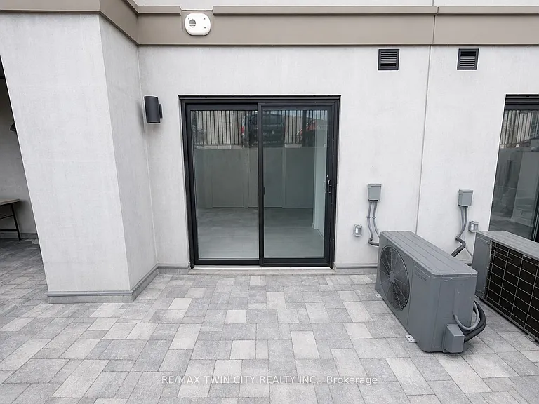 25 Palace St #Q24 — Photo 13