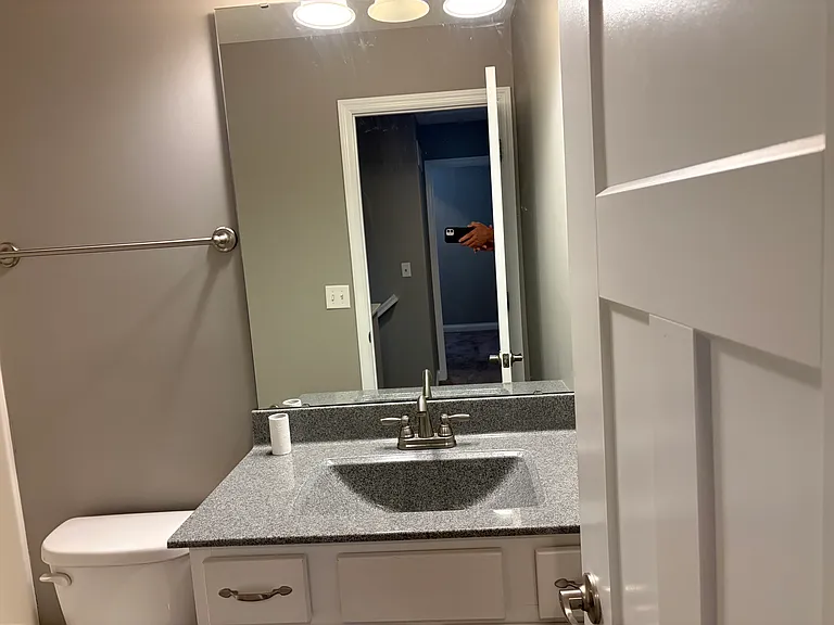 483 Honeysuckle Creek Dr — Photo 10