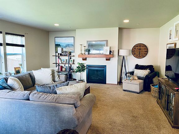 3rd image of 1346 Brackenridge Ave
