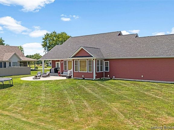 4th image of 2430 N Borcherding Road