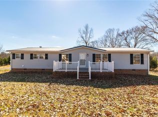2808 Turners Creek Rd, Yadkinville, NC 27055