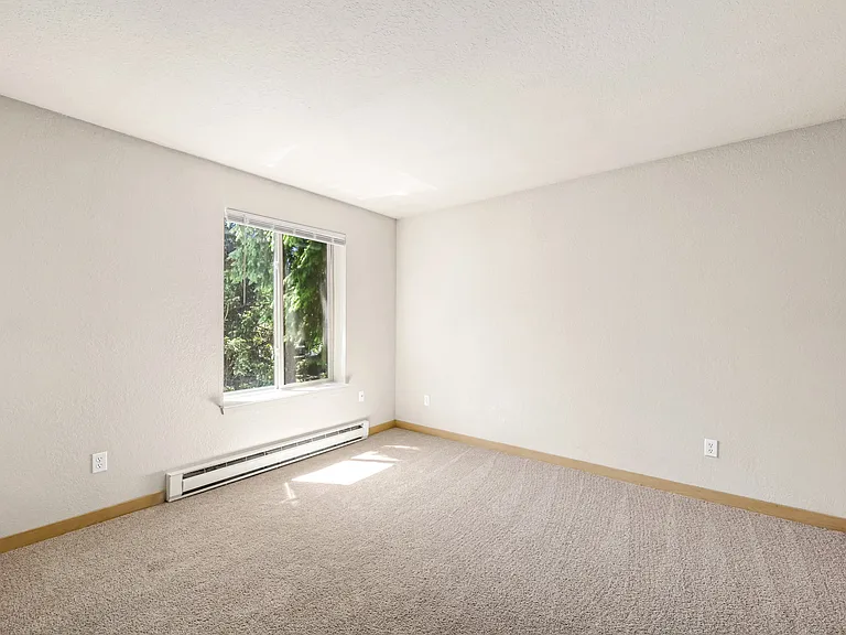 Northline Apartments — Photo 13