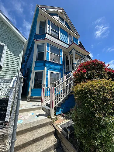 326 Capitol St #A Photo 1