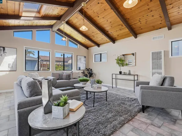 17930 Via Toledo, San Lorenzo, CA 94580