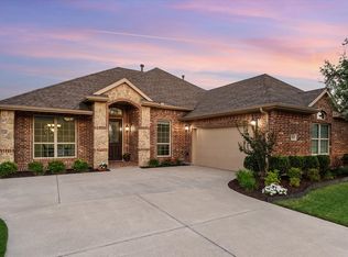 7636 Town Lake Dr, Grand Prairie, TX 75054