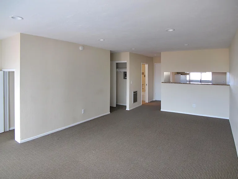 1742 Spruce St #32 — Photo 6