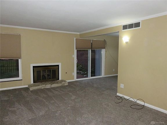 5th image of 903 Windom Sq