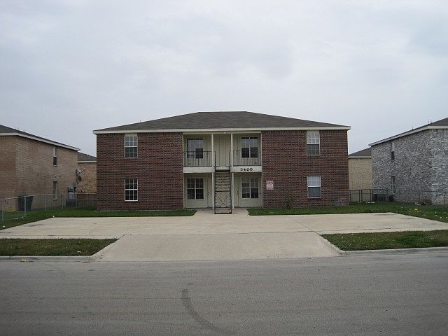 1st image of 3400 Hereford Ln APT A