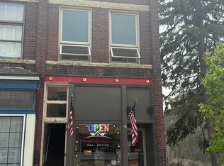 1611 1/2 Main St, Marinette, WI 54143