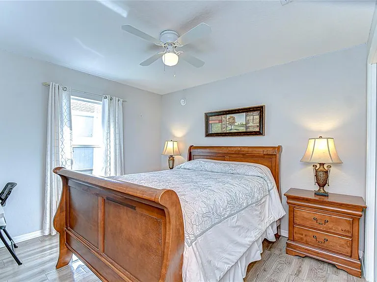 6731 Castle Green Pl — Photo 31