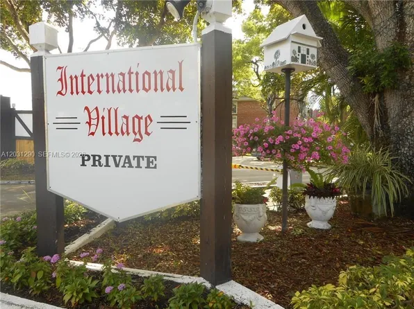 3650 Inverrary Dr APT 1M, Fort Lauderdale, FL 33319