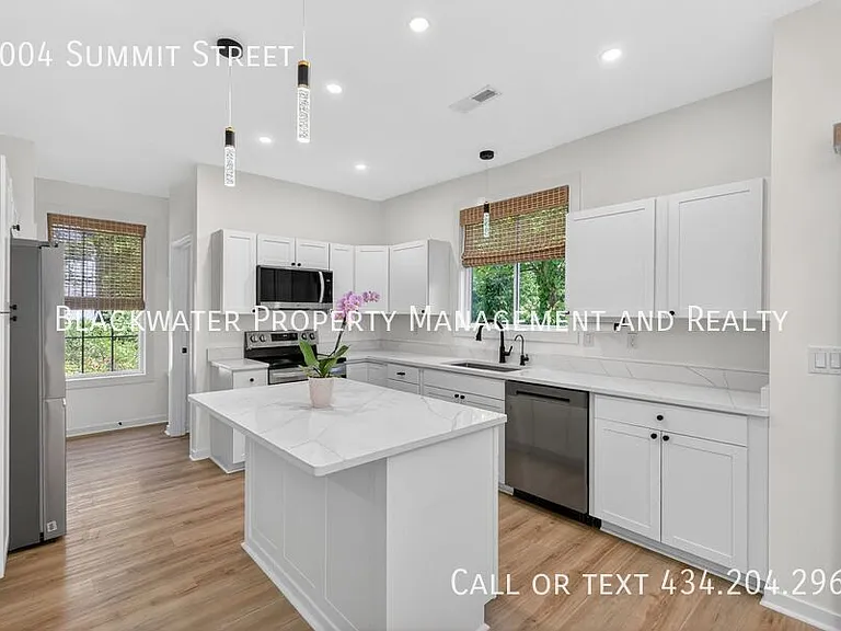4004 Summit St — Photo 7