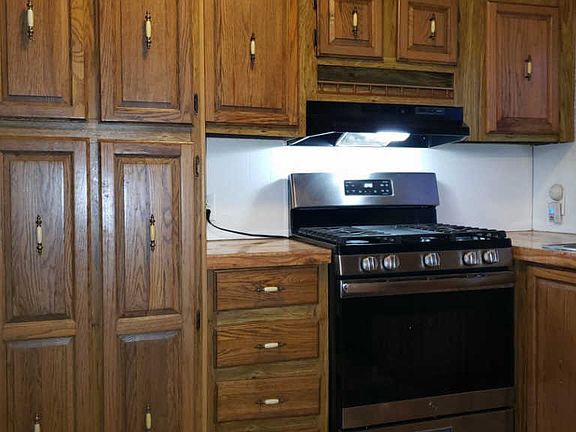 5th image of 1193 Barry Ln