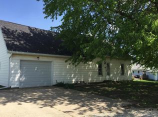 115 S Oak St, Orient, IA 50858