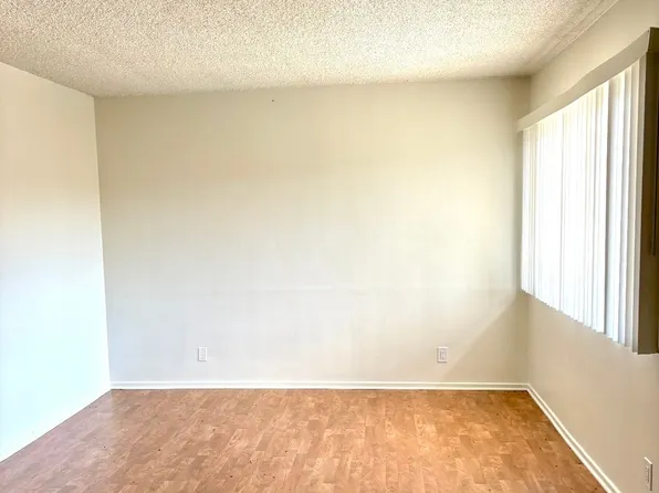 21707 Roscoe Blvd., 21707 Roscoe Blvd APT 204, Canoga Park, CA 91304