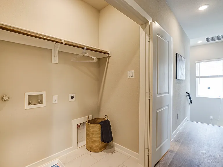 The Residences at Harrison Park — Photo 29