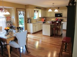 6313 Angeles Dr, Dublin, OH 43016