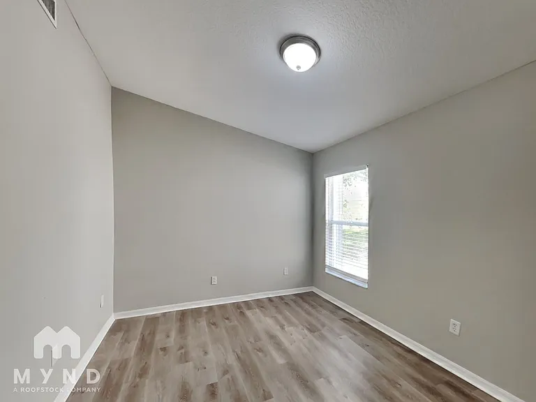 18012 Birdwater Dr — Photo 16