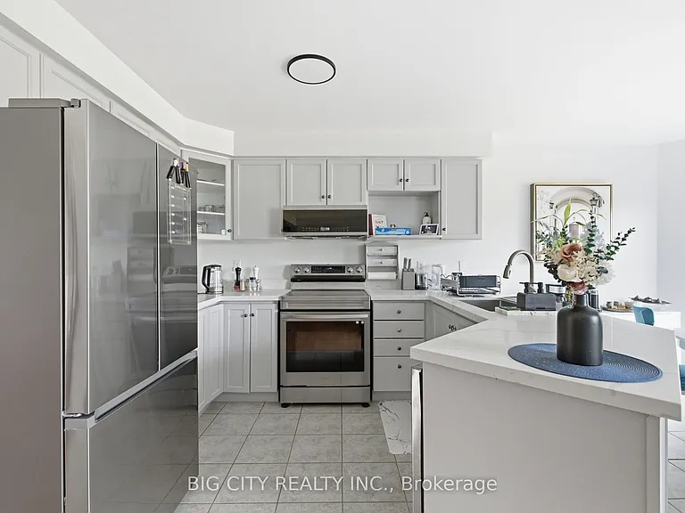 7395 Banffshire Ct #MAIN UPPER — Photo 18