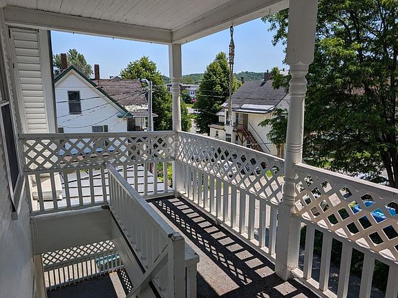 3rd image of 91 Bayview St #3